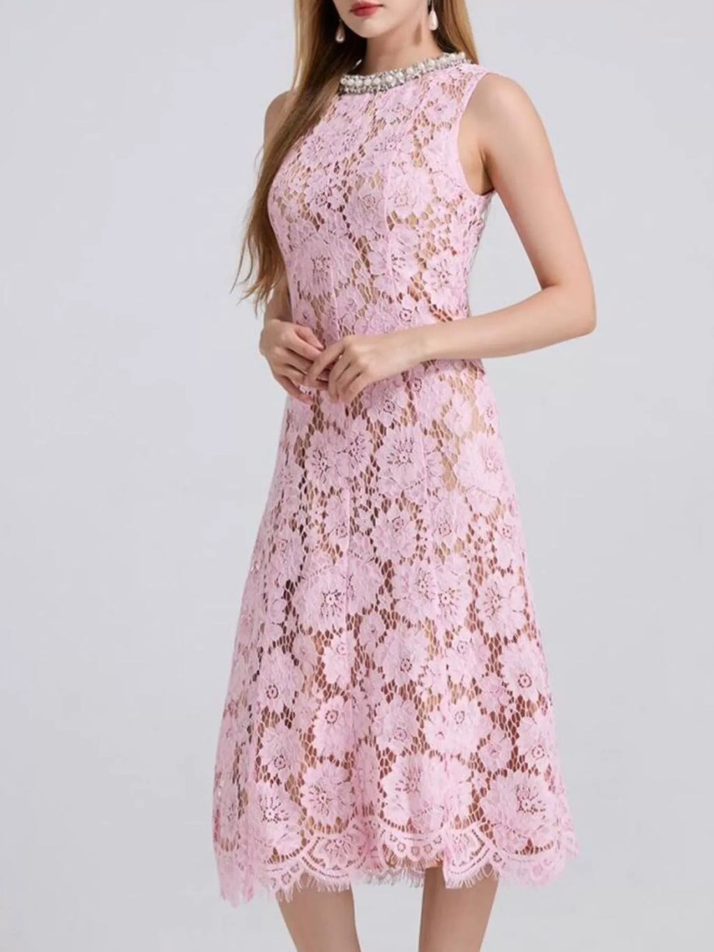 Pearl-Look Neckline Sleeveless Lace Dress