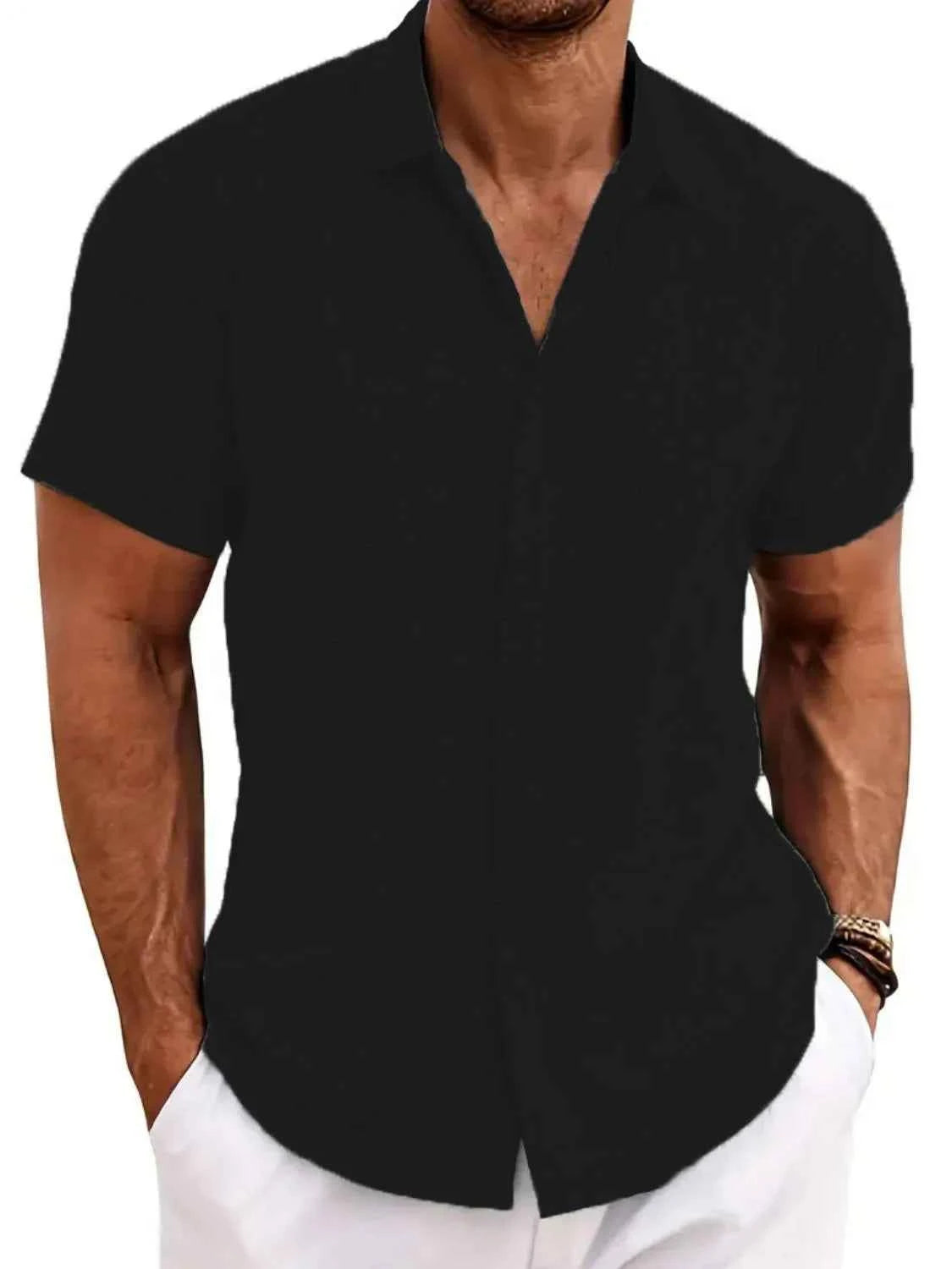 Men’s Collared Short-Sleeve Button-Up Shirt