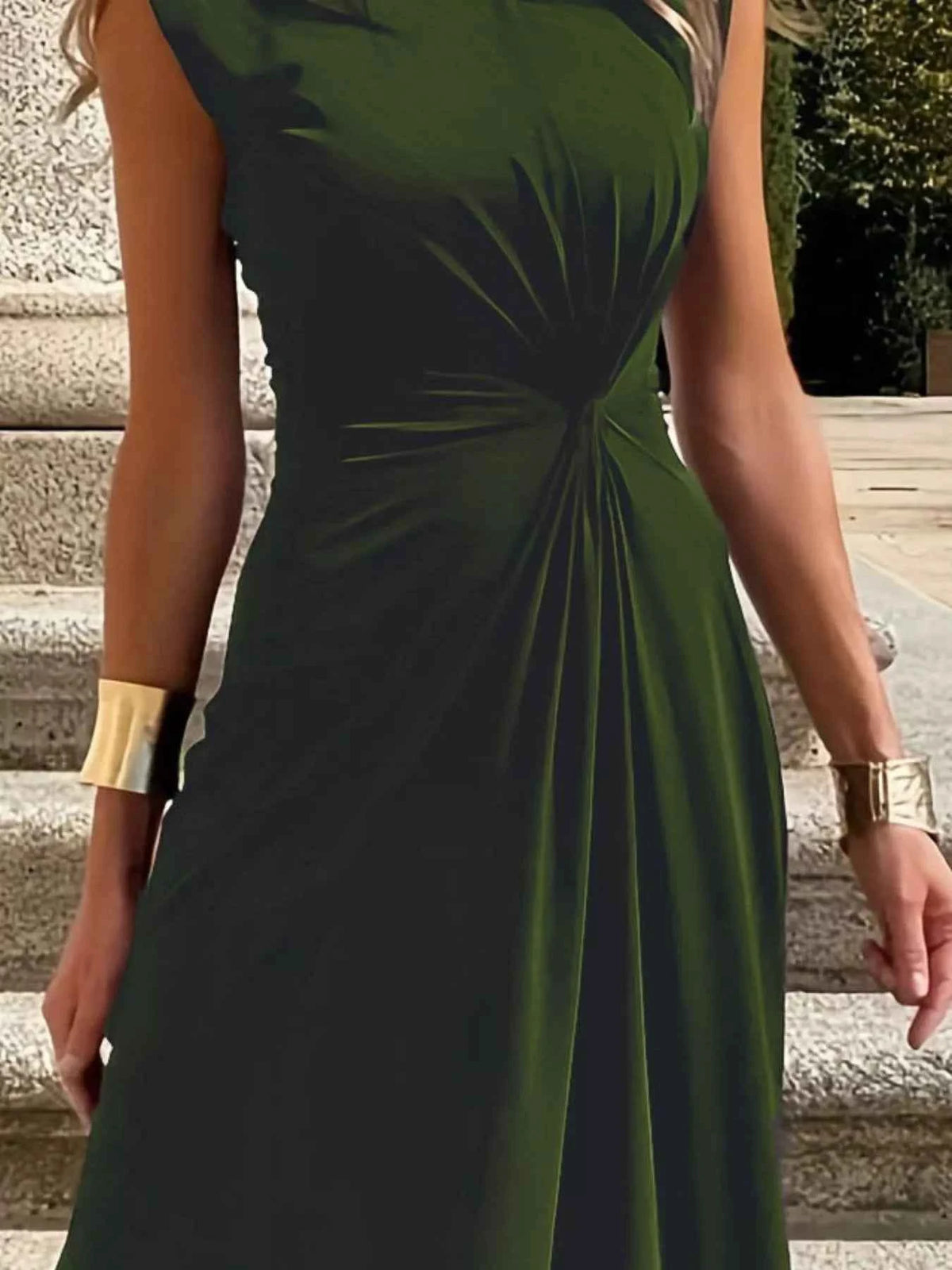 Twisted Round-Neck Sleeveless Maxi Dress