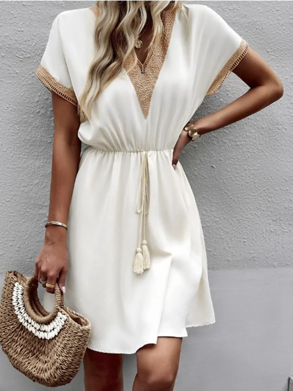 Contrast-Trim V-Neck Short-Sleeve Mini Dress