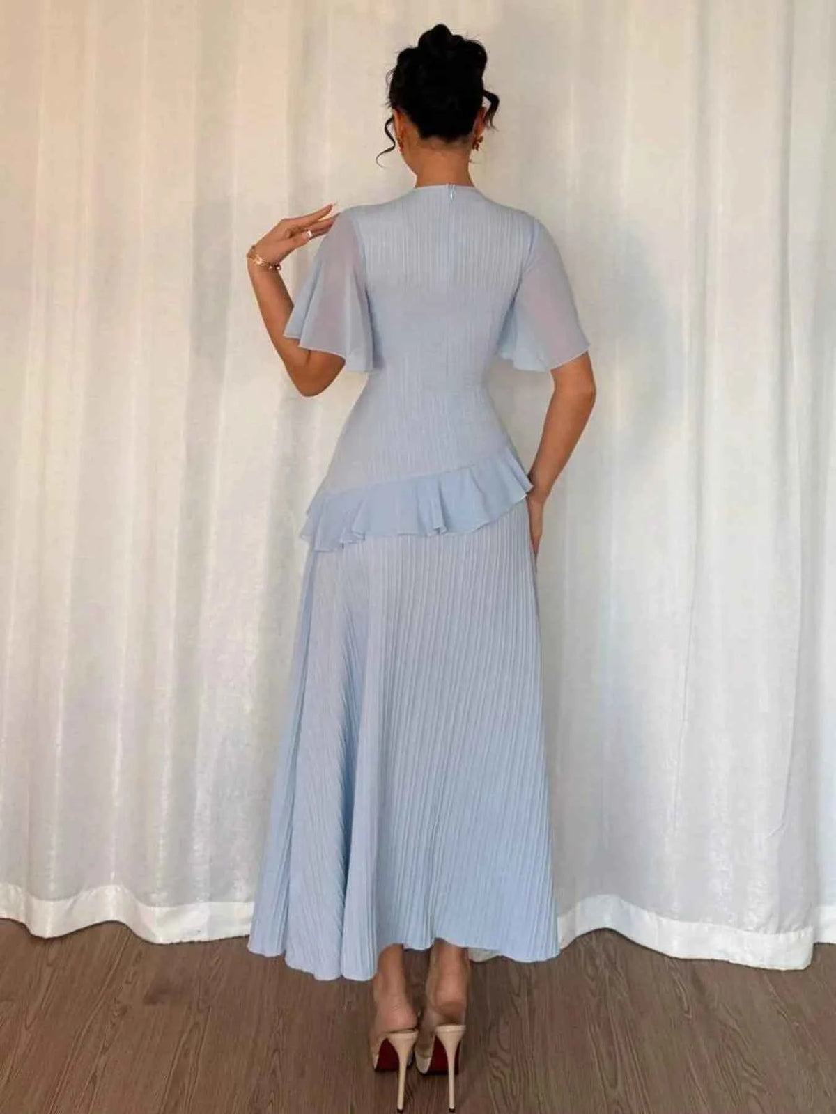 Light Blue Round-Neck Flutter-Sleeve Ruffled Dress