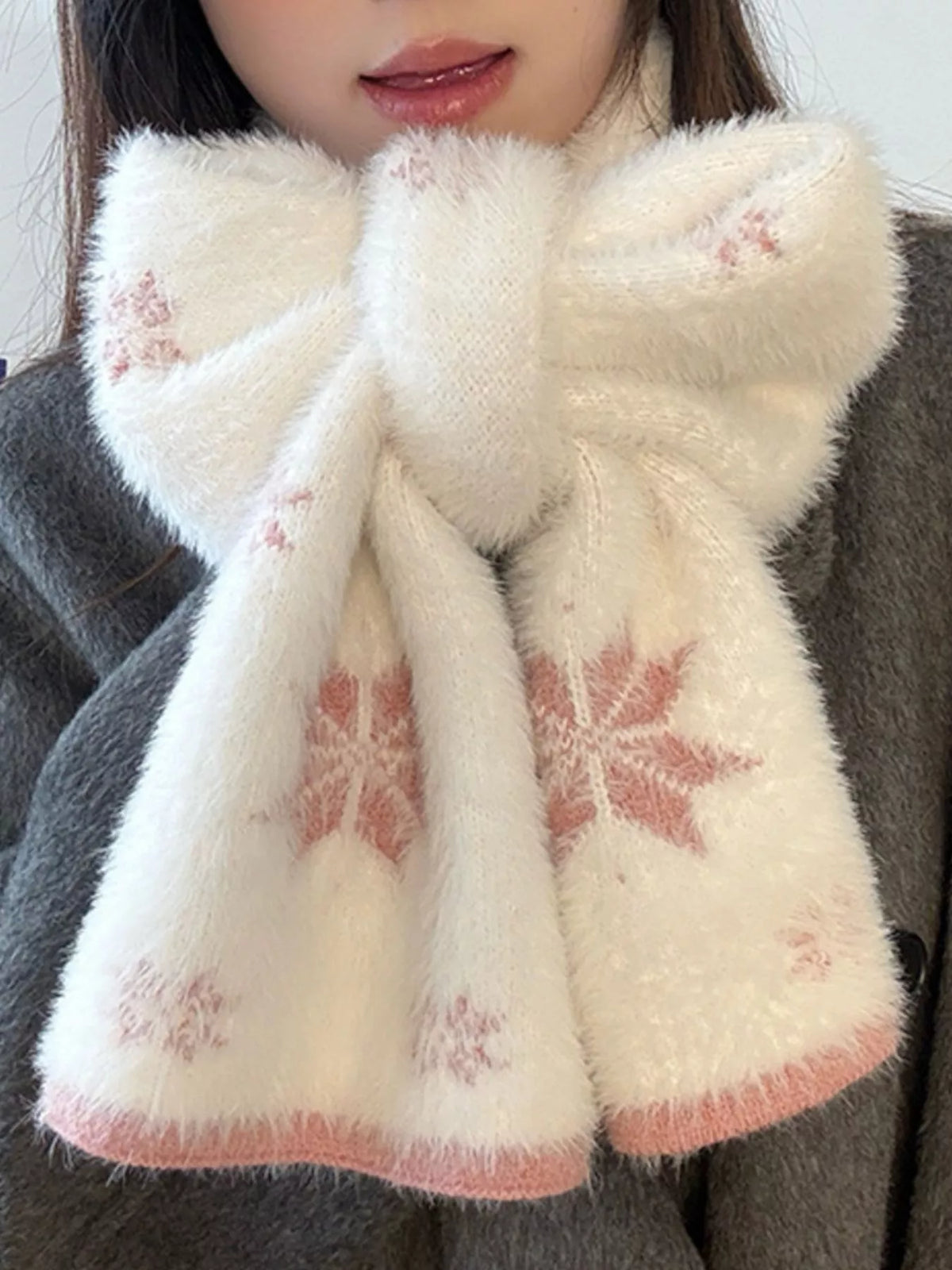 Fluffy Snowflake-Pattern Polyester Scarf