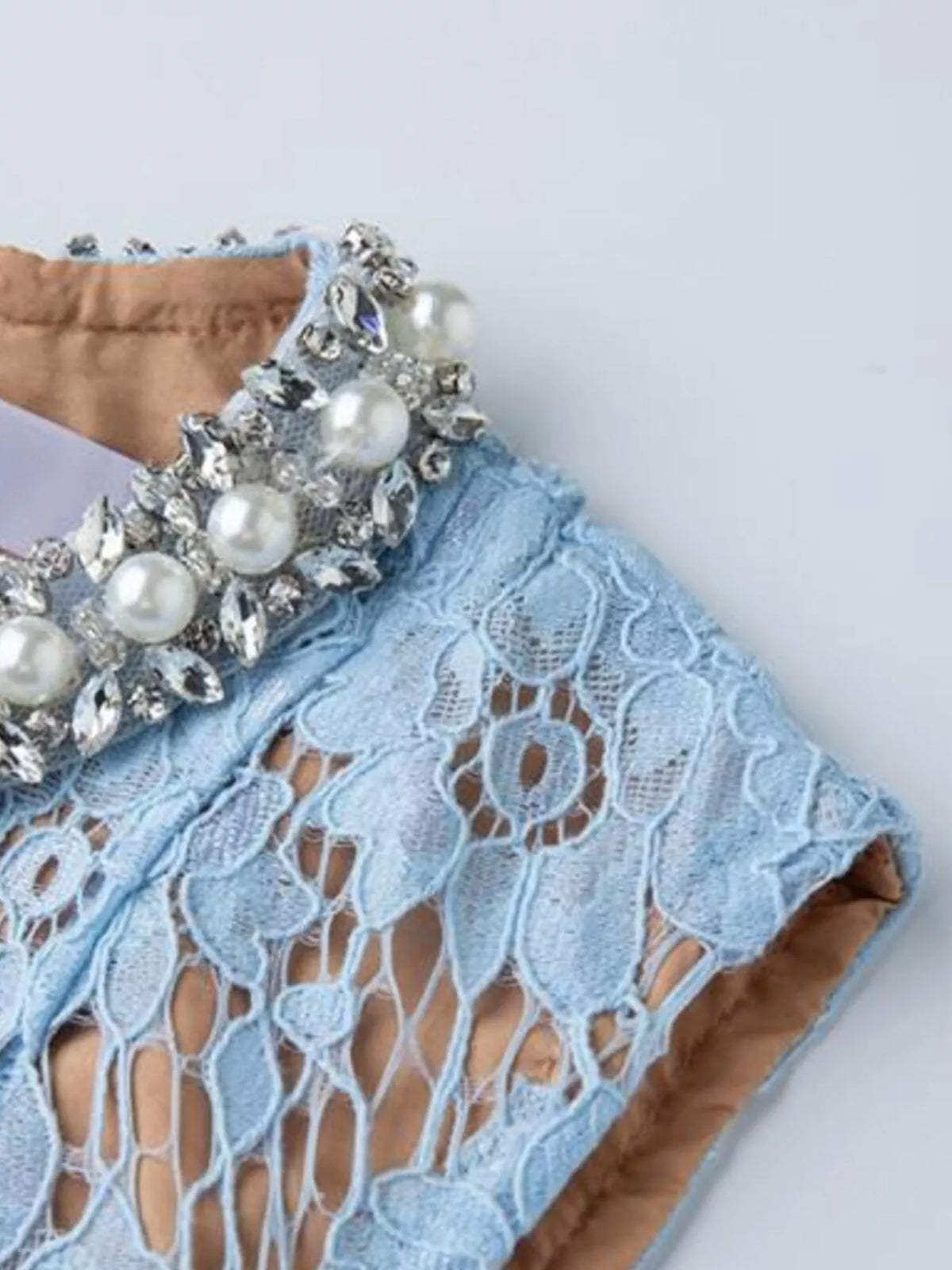 Pearl-Look Neckline Sleeveless Lace Dress