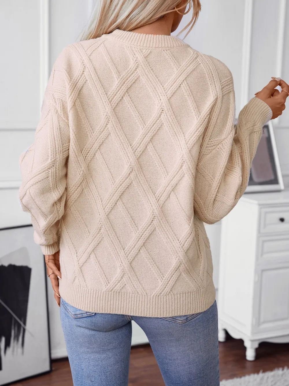 Geometric-Texture Round-Neck Long-Sleeve Sweater