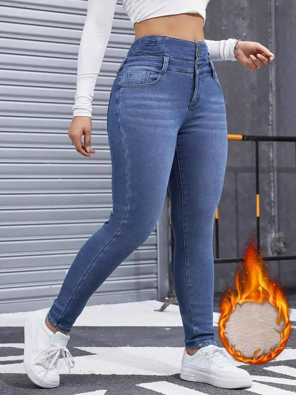 High-Waisted Blue Slim-Fit Jeans with Pockets