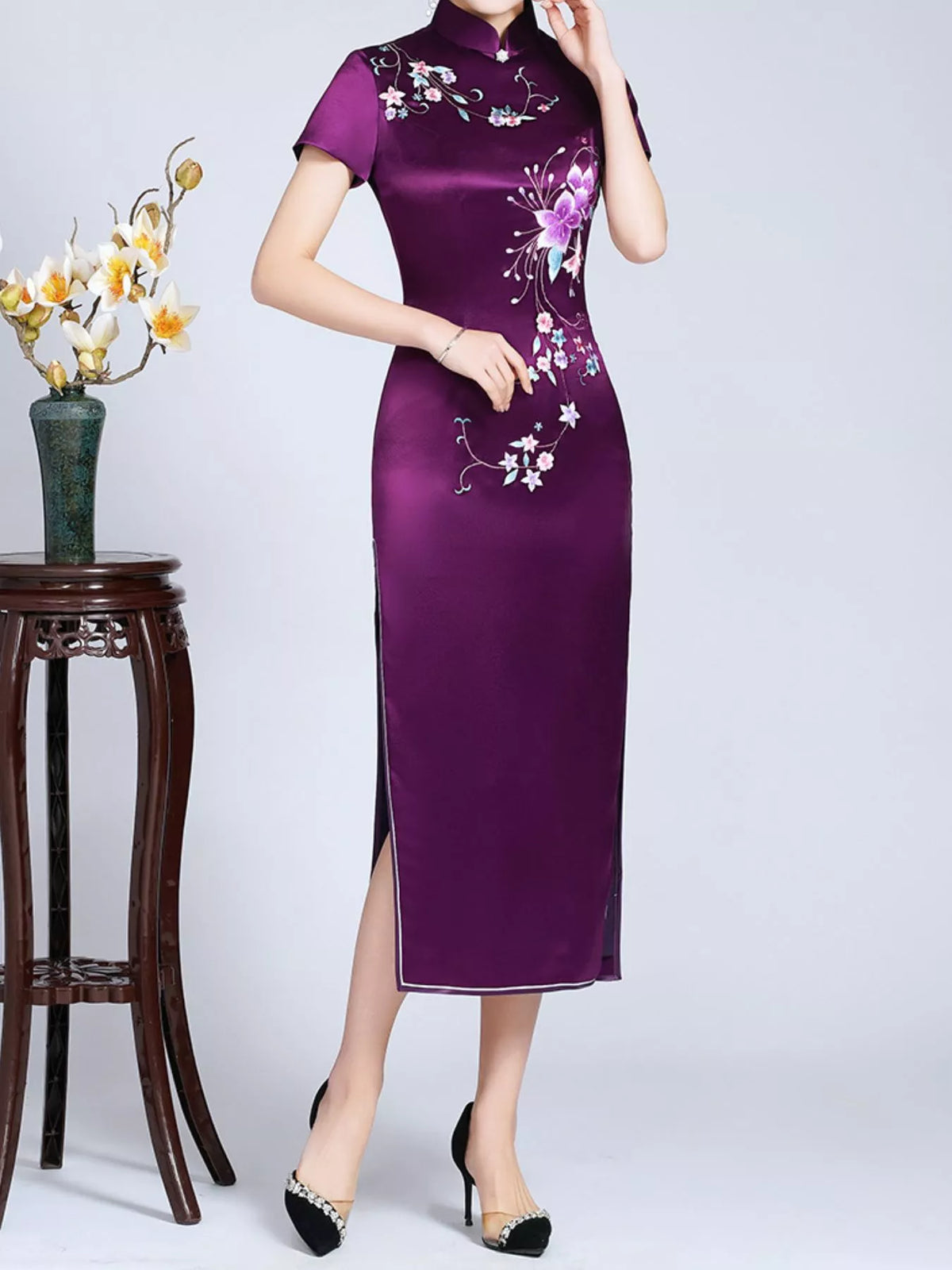 Elea Floral-Embroidered Slim-Fit Cheongsam Dress | M–4XL