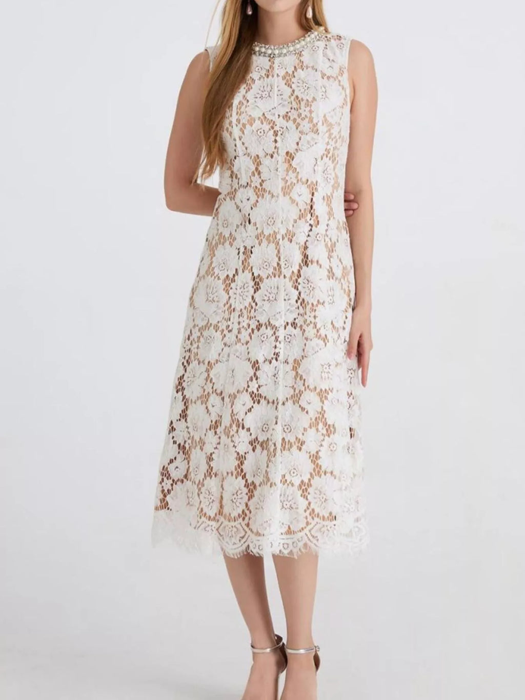 Pearl-Look Neckline Sleeveless Lace Dress