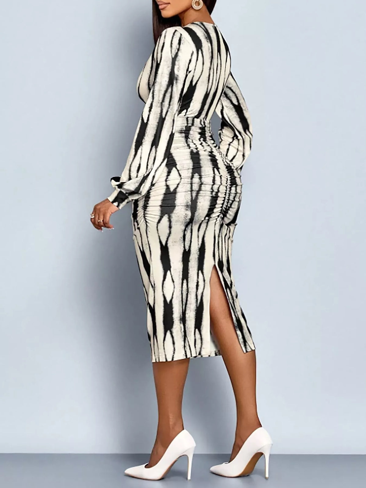 Lace-Trim V-Neck Long-Sleeve Ruched Midi Dress