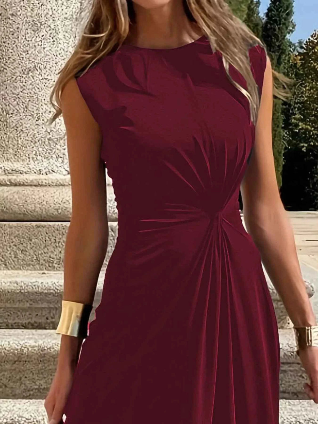Twisted Round-Neck Sleeveless Maxi Dress
