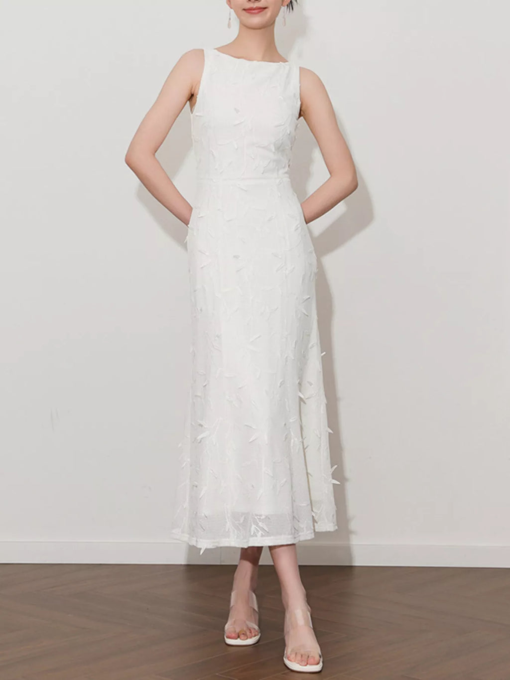 Sleeveless Floral Appliqué Midi Dress