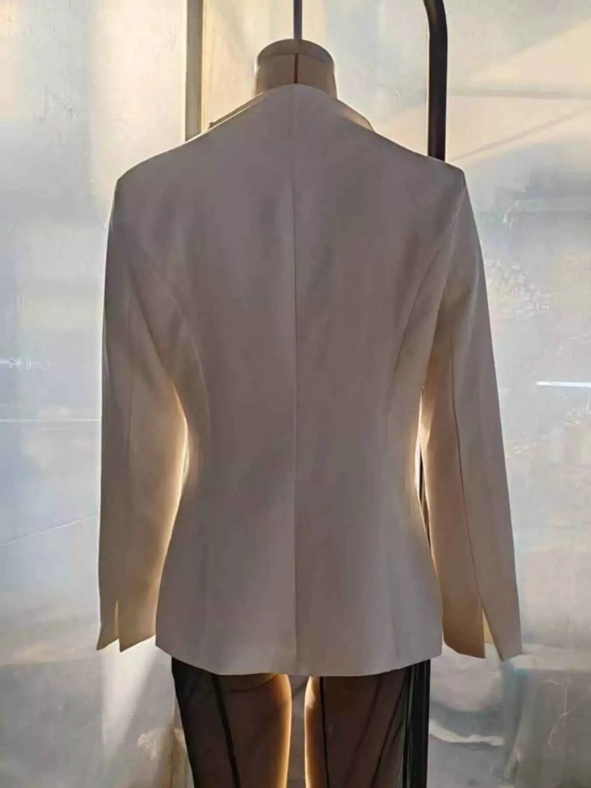 Slim-Fit Structured-Waist Blazer