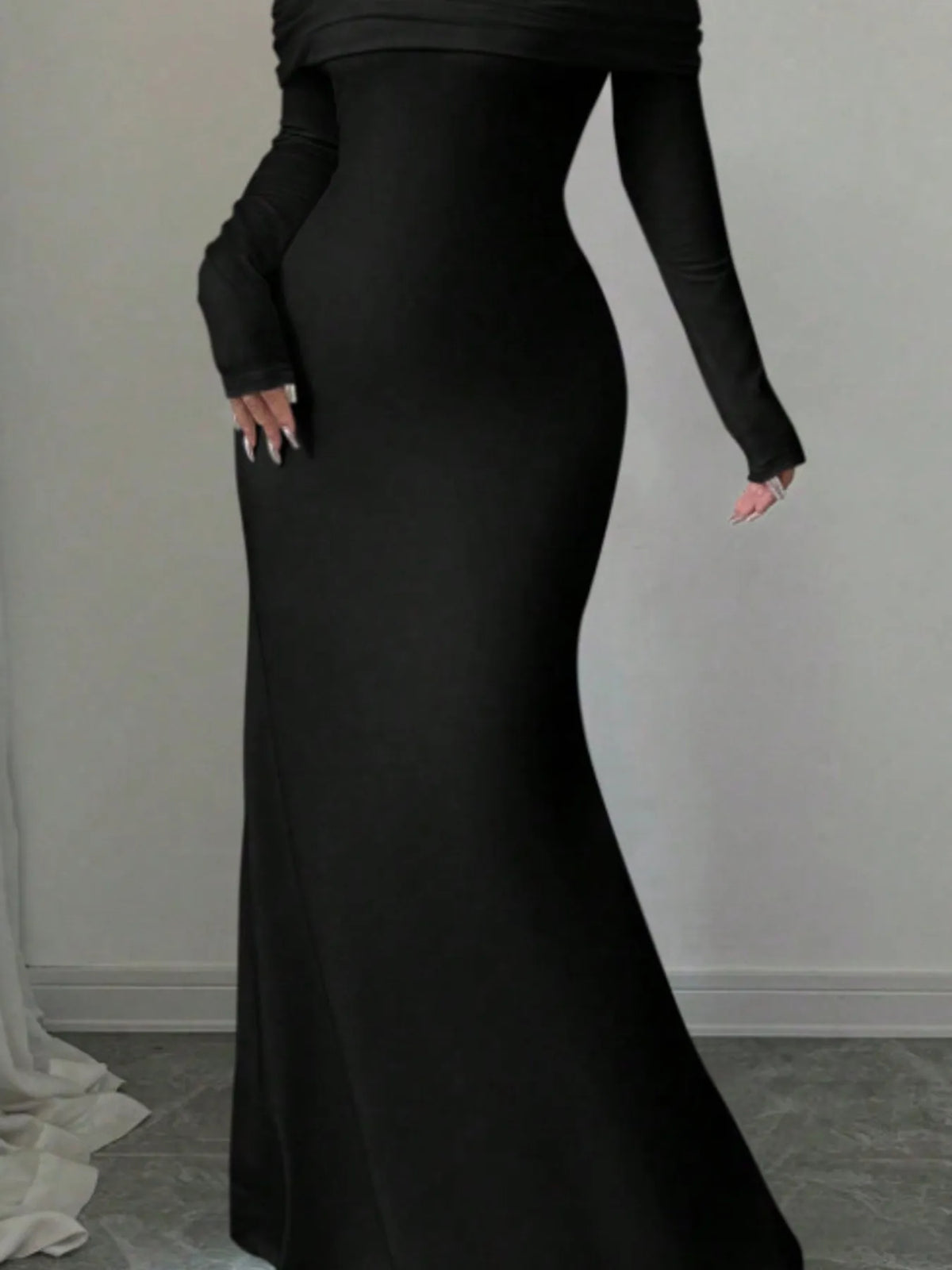 Off-Shoulder Twist-Back Long-Sleeve Bodycon Maxi Dress