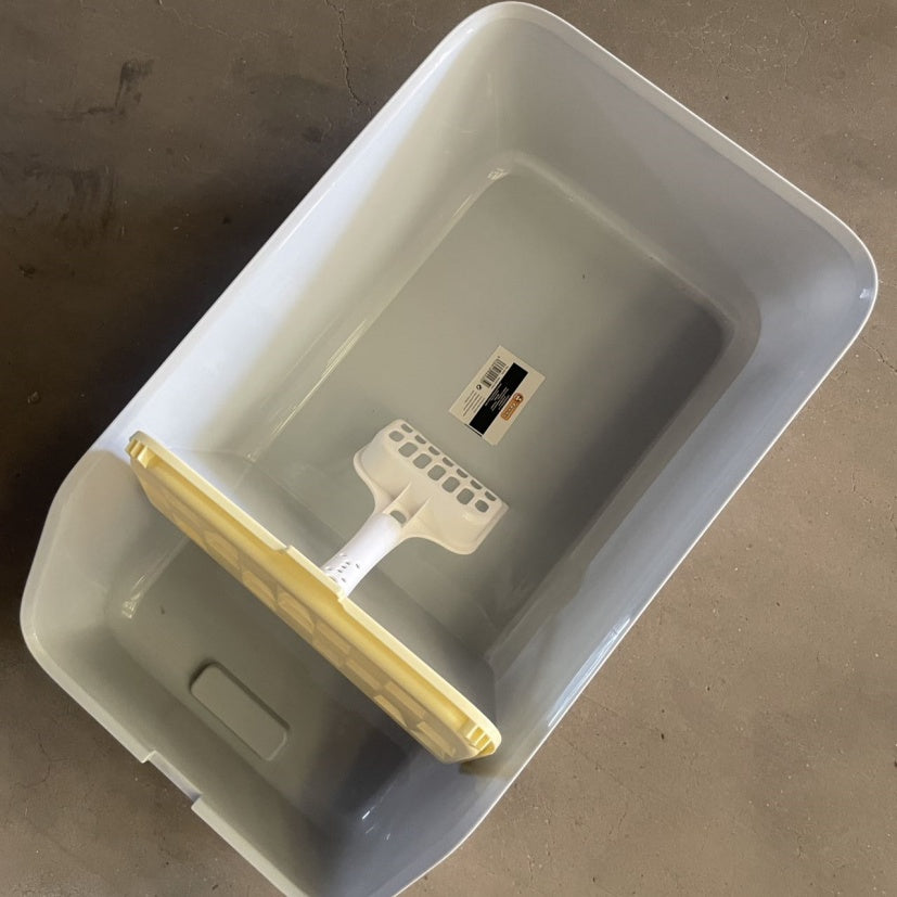 Premium Small Square Cat Litter Box — Modern Minimalist Design, Easy Clean, Fast Shipping — Prime Trend Market