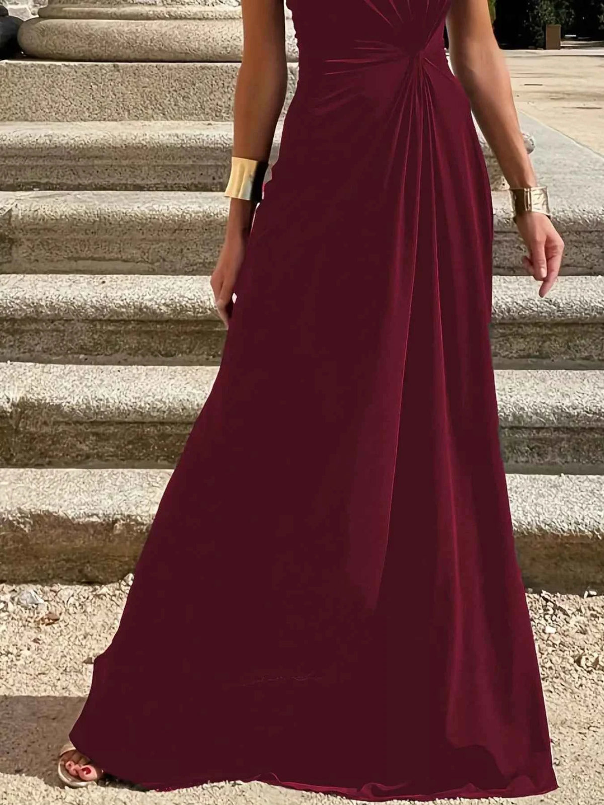 Twisted Round-Neck Sleeveless Maxi Dress