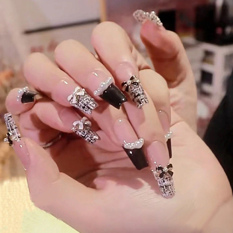 24 PCS Black & White Long Square Press On Nails – Water Pipe CC Nail Art Tips — Prime Trend Market