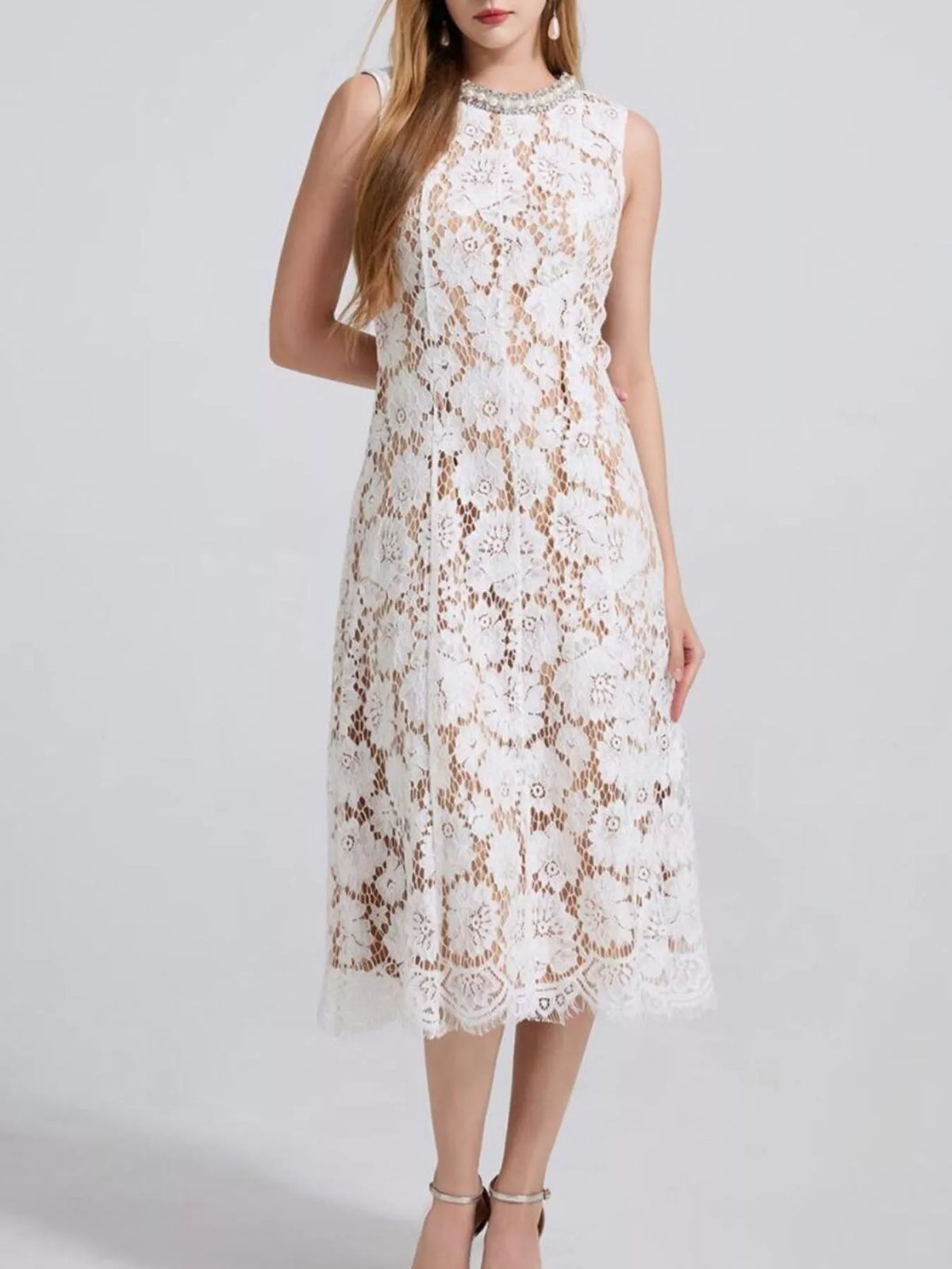 Pearl-Look Neckline Sleeveless Lace Dress